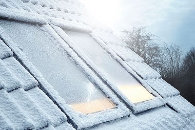 Инструкция по эксплуатации окон для крыши в зимний период